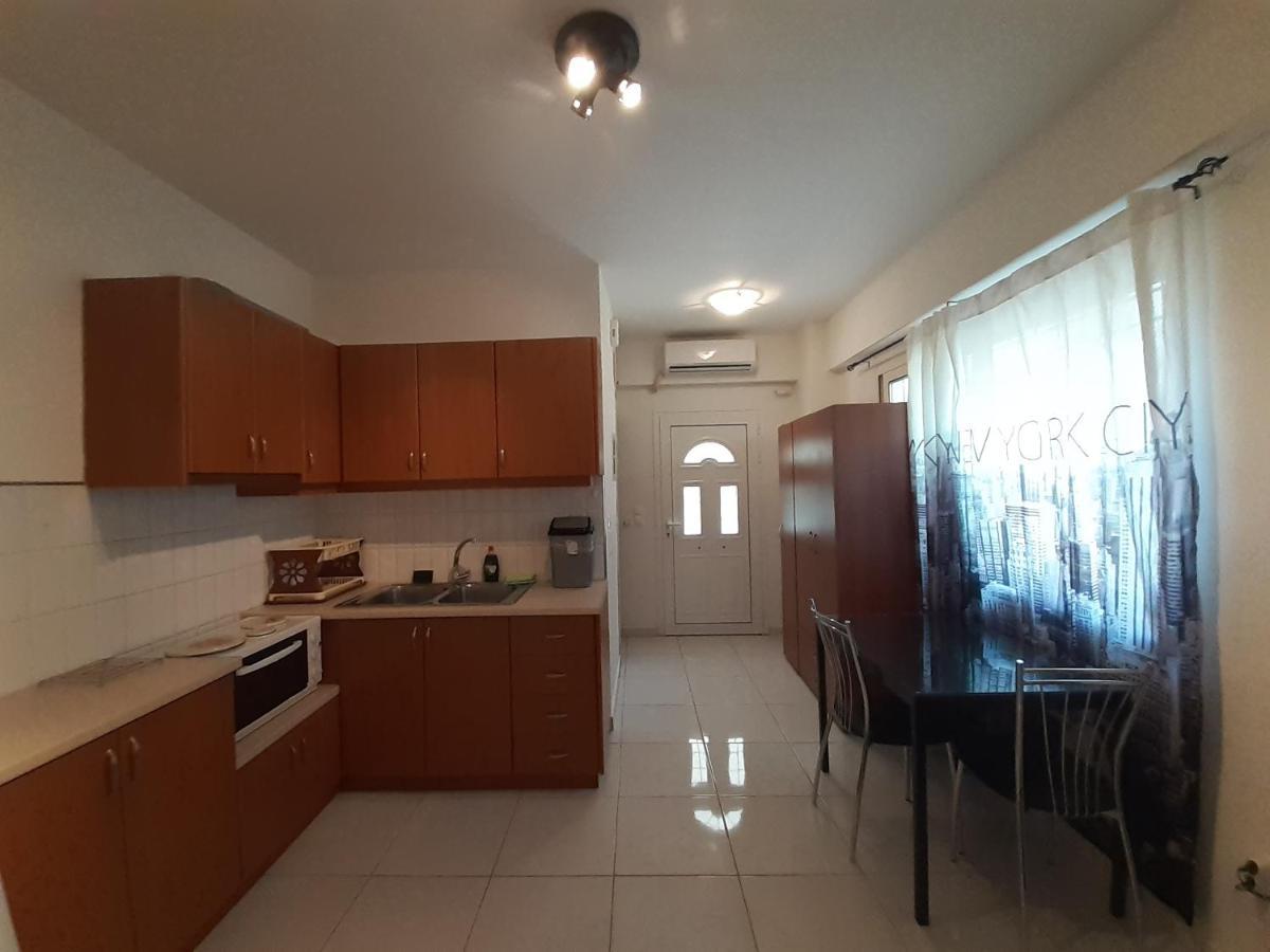 شقة Yellow House كالاماتا المظهر الخارجي الصورة