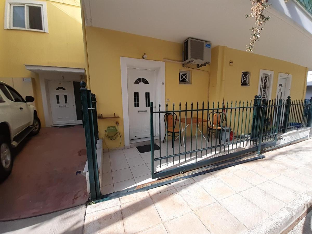 شقة Yellow House كالاماتا المظهر الخارجي الصورة