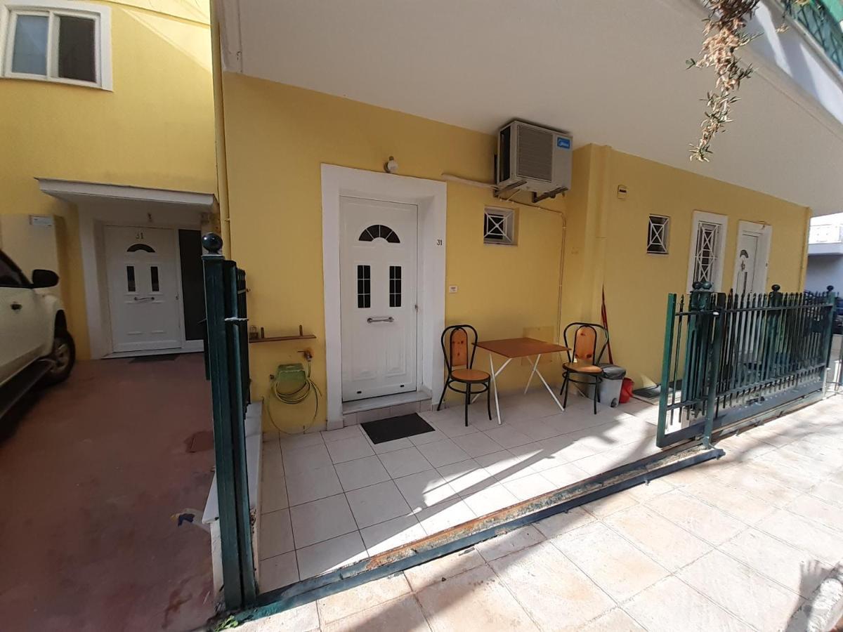 شقة Yellow House كالاماتا المظهر الخارجي الصورة