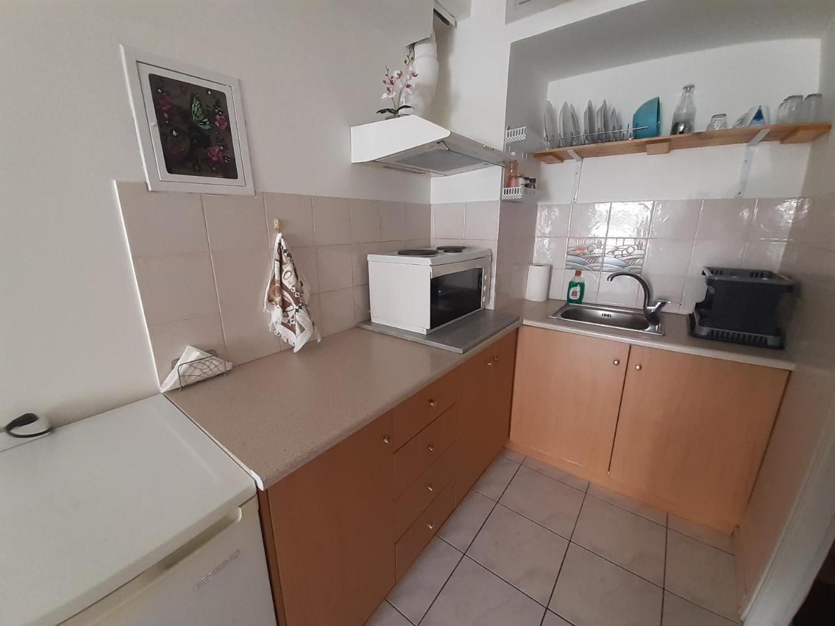 شقة Yellow House كالاماتا المظهر الخارجي الصورة